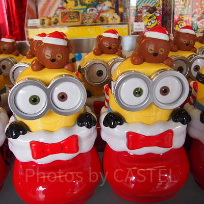 ブーツの中にはお菓子がいっぱい