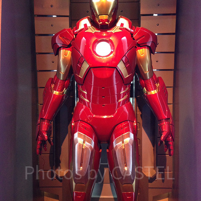 アナハイムディズニーにはマーベルヒーローの展示スペースもある