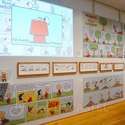 リニューアルで追加された壁のコミックが動き出すアニメーション