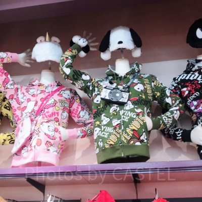 パーク内で販売しているアパレルクッズ