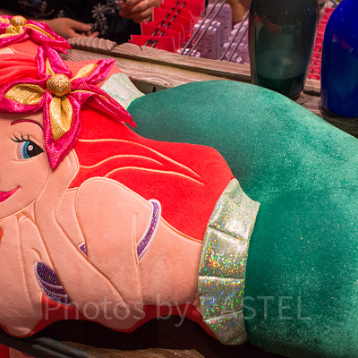 アリエルクッション（抱きまくら型）