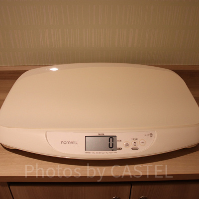 赤ちゃん用の体重計