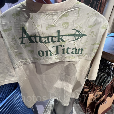 Tシャツの裏〔USJ×進撃の巨人〕