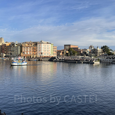 バージの出入り口