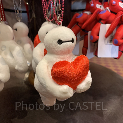 ベイマックスのぬいぐるみストラップ（赤いハート）