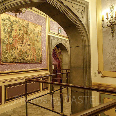 美女と野獣“魔法のものがたり”のQライン