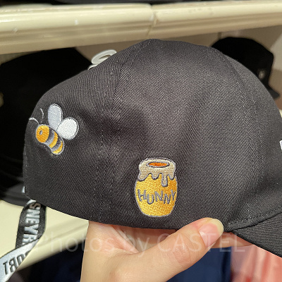 キャップ後ろ（くまのプーさんべスティーズグッズ）