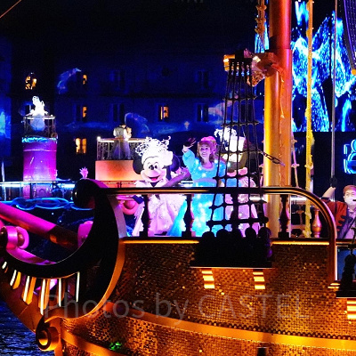 ビリーヴ：ミッキー&ミニーはピーターパン&ウェンディの船に乗っている