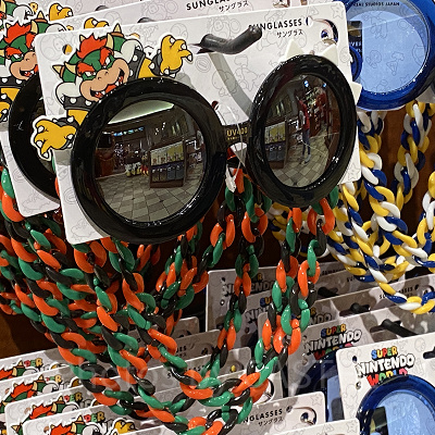 クッパのチェーン付きサングラス