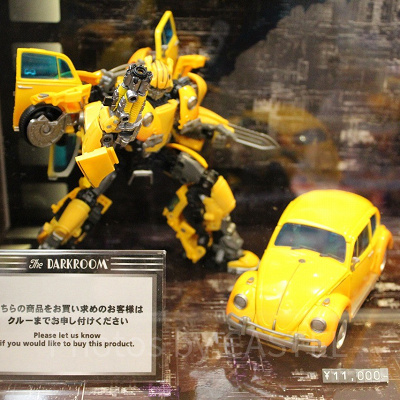 バンブルビーフィギュア（大）