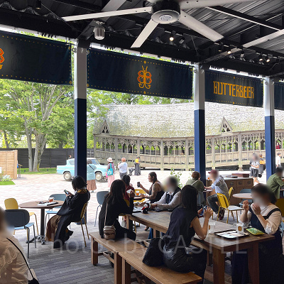 バタービールバーの座席