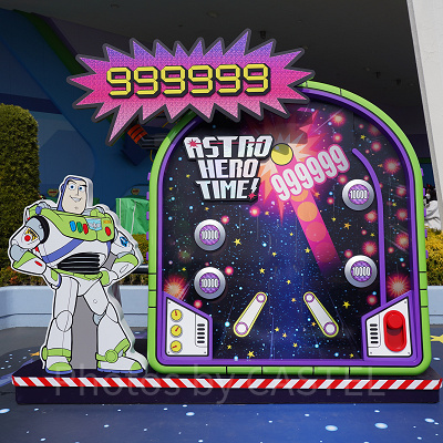 バズ・ライトイヤーのアストロブラスター”アストロ・ヒーロータイム！”