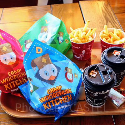 キャンプ・ウッドチャック・キッチンのバーガー袋