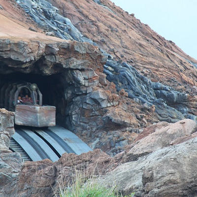 センターオブジアース