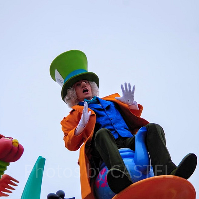 『鏡の国のアリス』でのキャラクター