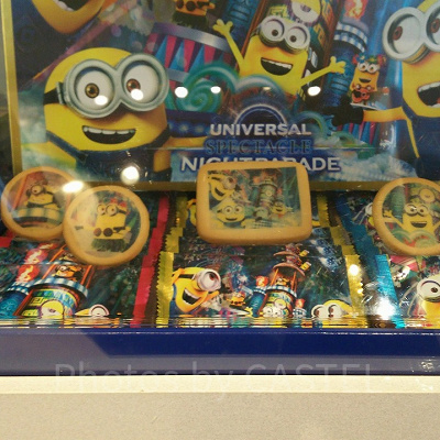 キャラクターがカラーでプリントされている/USJ　ミニオンプリントクッキーナイトパレード（1,600円）
