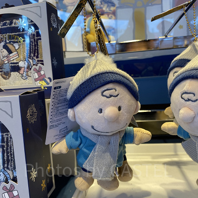 チャーリーブラウンぬいぐるみキーチェーン（USJクリスマスグッズ2023）