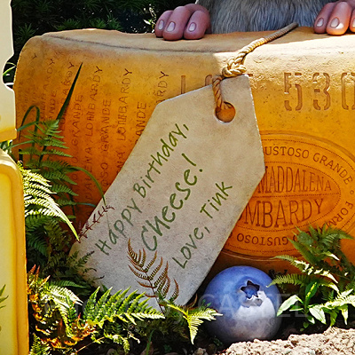 チーズのお誕生日のお祝いメッセージ