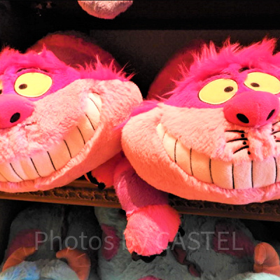 チェシャ猫のぬいぐるみ