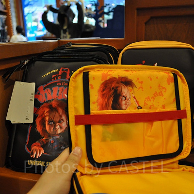 ユニバハロウィン2022グッズ：チャッキーのガジェットケース（内側）