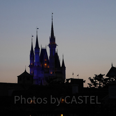 夕暮れのシンデレラ城