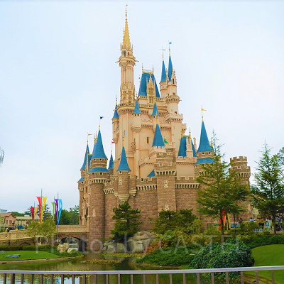 シンデレラ城（トゥモローランド側の橋）