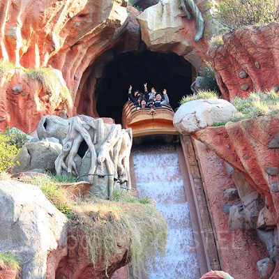 スプラッシュ・マウンテンはこちら