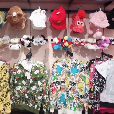 ユニバで販売している服