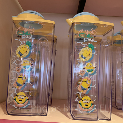 冷水ポット（MINIONS CHILL in the POOL）
