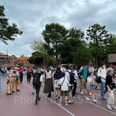 ディズニーランドの8月の混雑状況