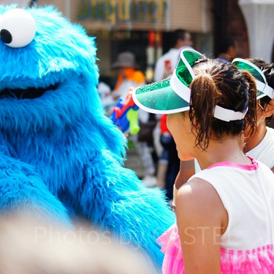 夏のショーに出るクッキーモンスター