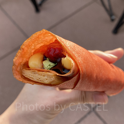 ストロベリーとピスタチオクリームのクレープ