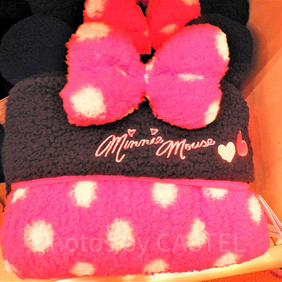 ミニーのサインがかわいいひざ掛け