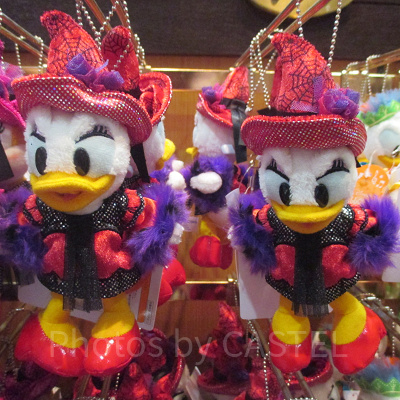 クラリス ぬいぐるみバッジ| キャステル | CASTEL ディズニー情報 クラリス ぬいぐるみバッジ| キャステル | CASTEL ディズニー情報