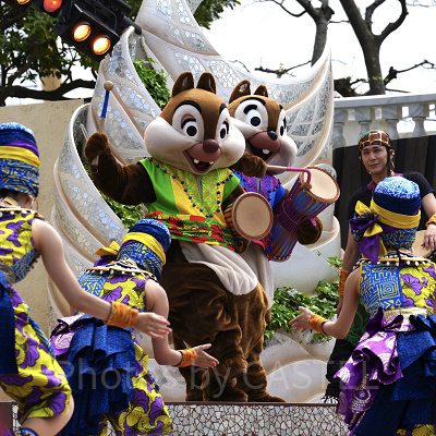 ダンス・ザ・グローブ！（チップとデール）