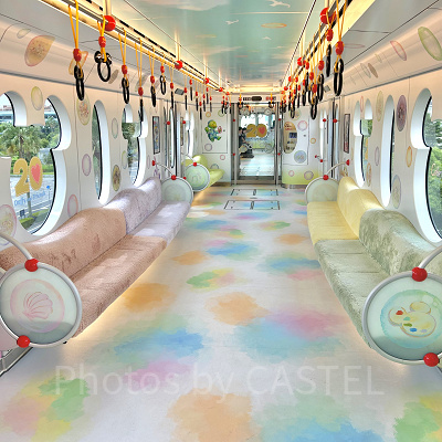 カラフルハピネスデザインのフリーきっぷで乗車！