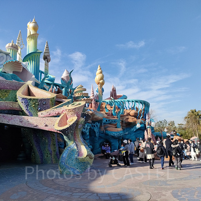 ディズニーシーにあるマーメイドラグーンはトリトン王が作ったもの？