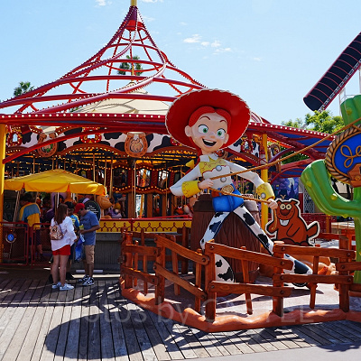 ディズニーカルフォルニアアドベンチャーのアトラクション：ジェシーのクリッター・カルーセル