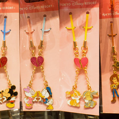ディズニーシーのペアストラップ＆ペアキーチェーン