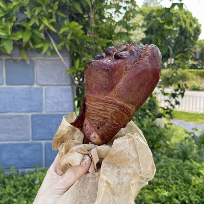 カリフォルニアアナハイムディズニー：巨大なターキーレッグ