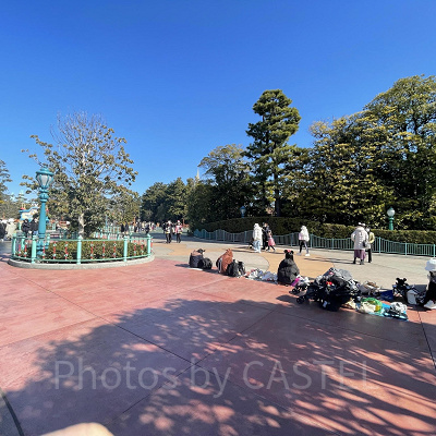 ディズニーランド混雑状況の現地レポート：パレード待ち