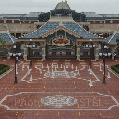 ディズニーランド新エントランス