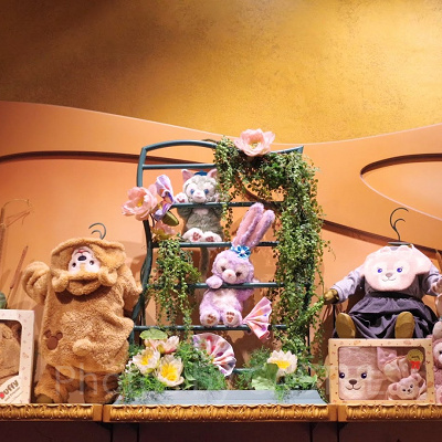 レジの後ろにあるディスプレイ