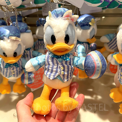 ドナルドぬいぐるみバッジ（2022年ディズニーイースターグッズ）