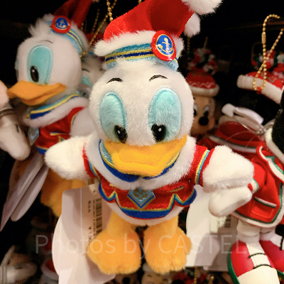 ドナルドぬいぐるみバッジ