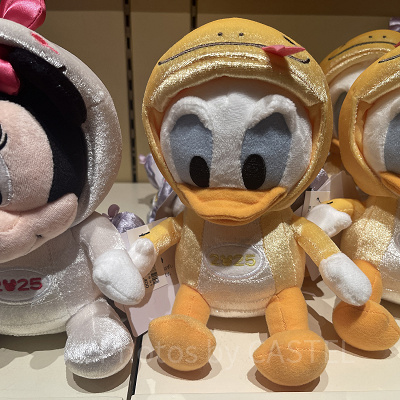 ドナルドぬいぐるみ(ディズニーお正月グッズ2025)
