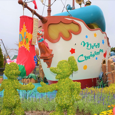 クリスマス仕様のドナルドのボート