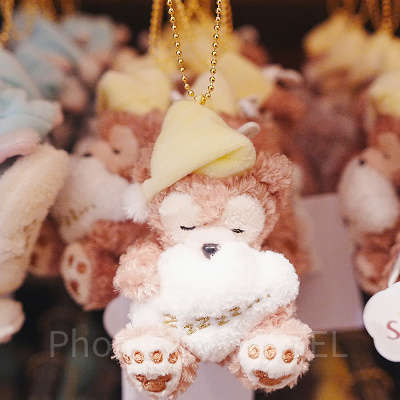 ダッフィーのぬいぐるみバッジ