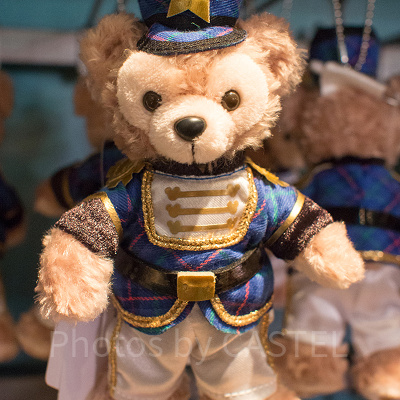 ダッフィーぬいぐるみバッジ（くるみ割り人形）