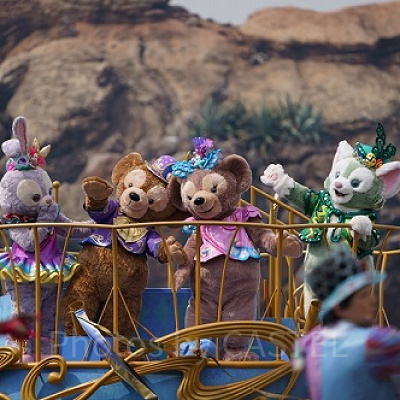 水上グリーティングに登場するダッフィー・シェリーメイ・ジェラトーニ・ステラ・ルー